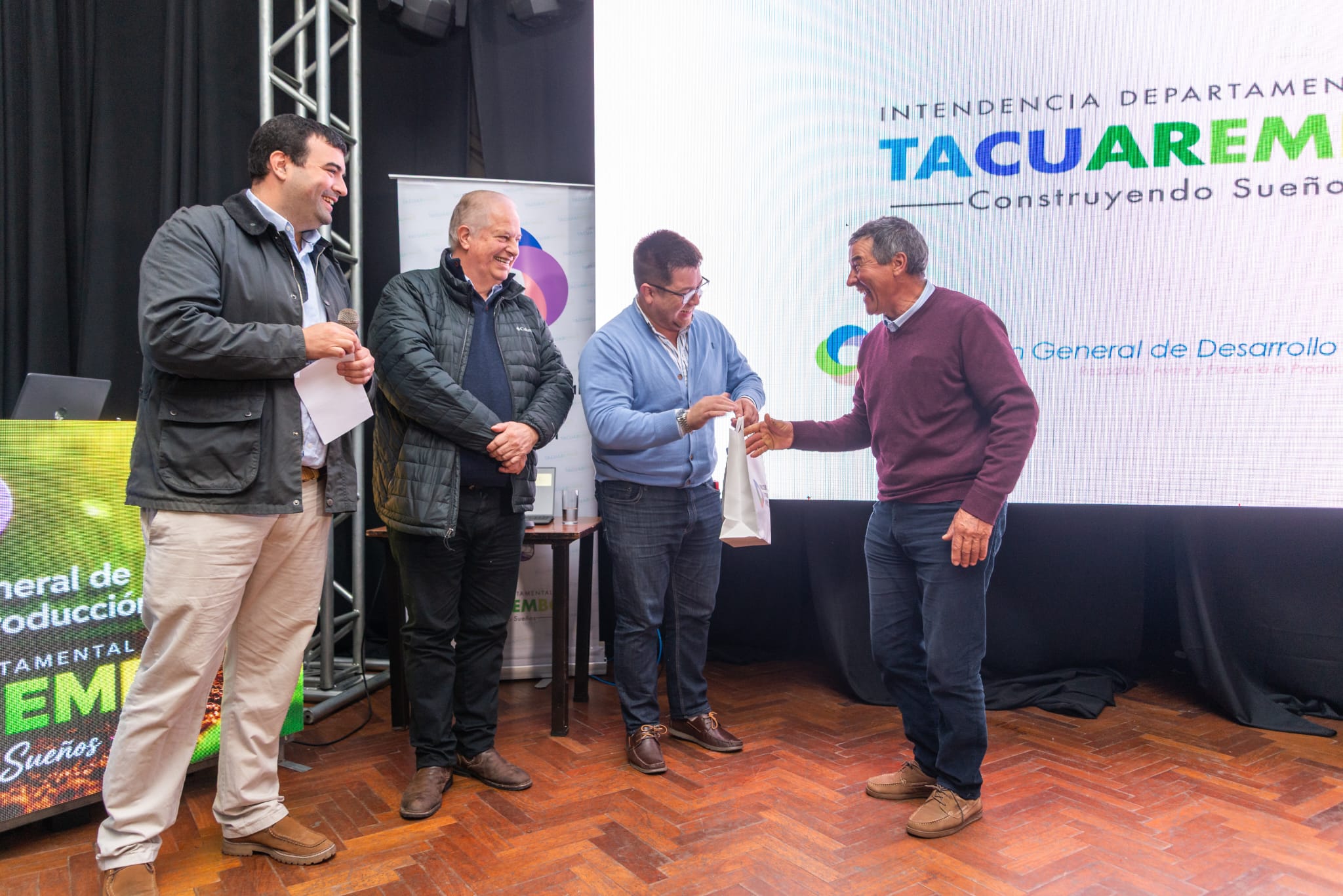 Tacuarembó Emprende celebró su 10º Encuentro Anual junto a productores y emprendedores del departamento