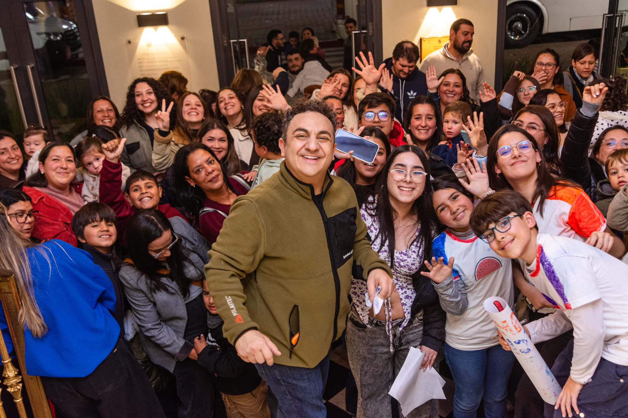 Topa colmó el Teatro Escayola en las vacaciones de invierno con “Un mundo de colores”