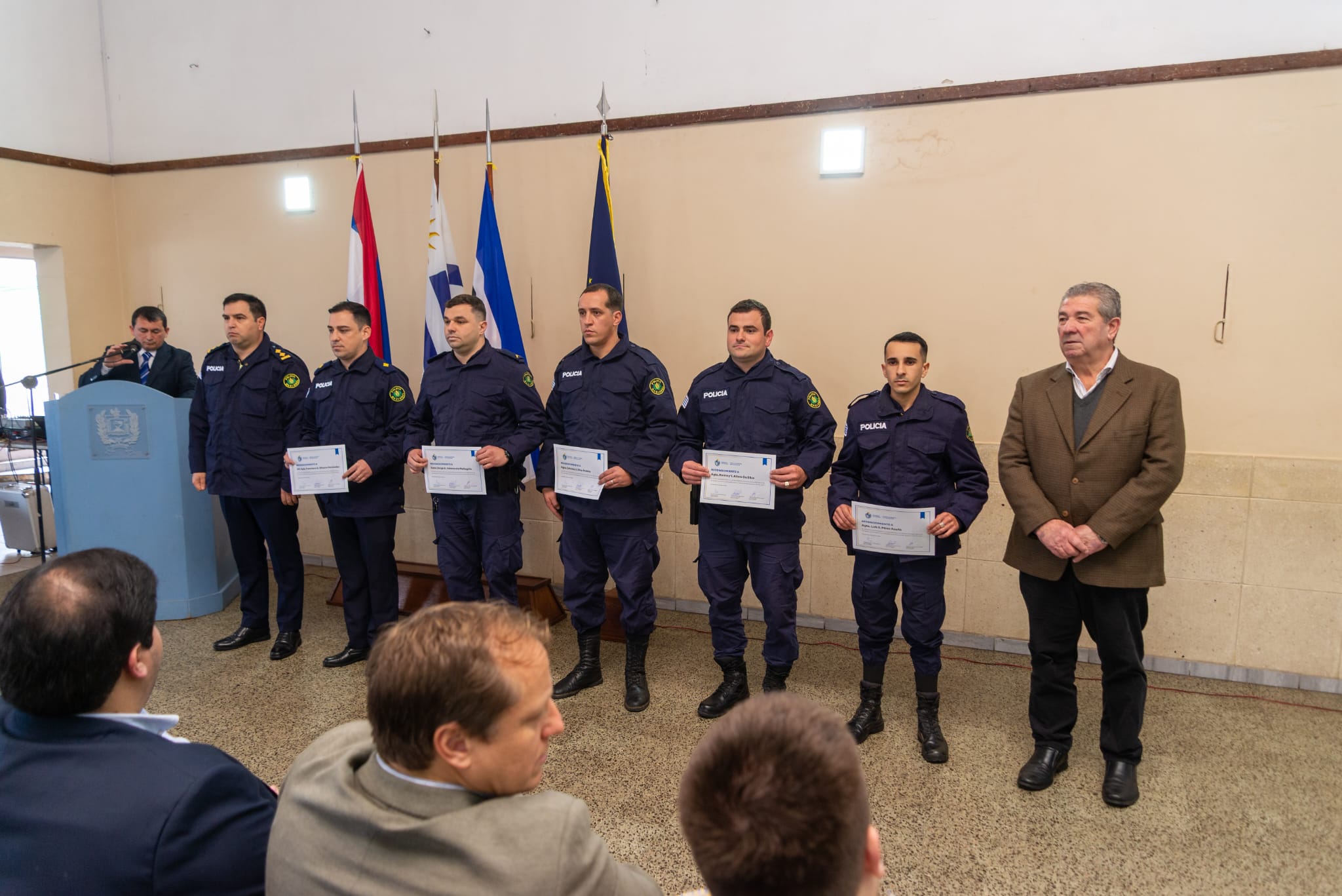 La Jefatura de Policía reconoció la labor y trayectoria de su personal
