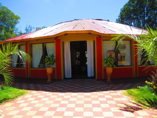 Exposición de pintura en San Gregorio de Polanco