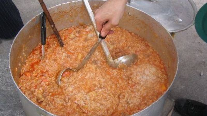 Servicio de alimentación para vecinos de Paso del Cerro