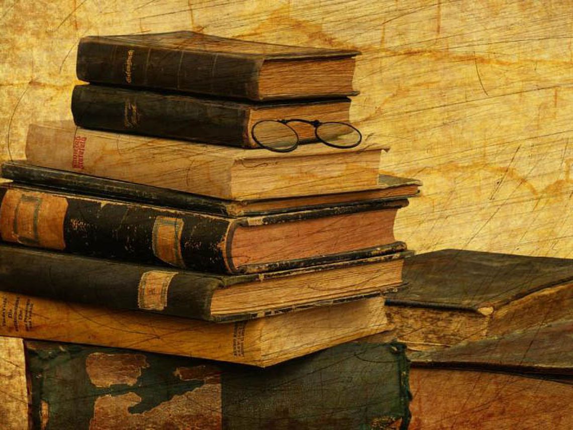 Cerrando el Mes del Libro más escritores comparten su mensaje y momento de lectura