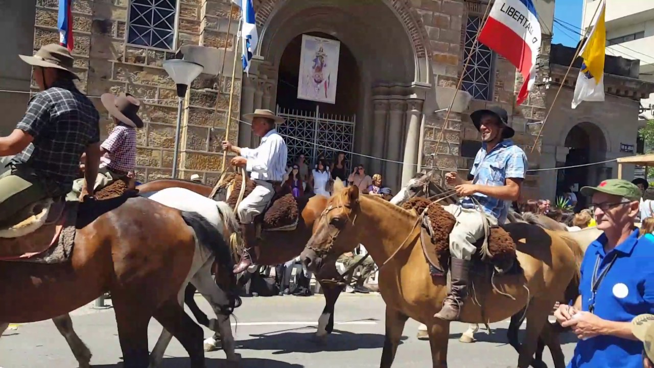Sábado 7, libre de vehículos por desfile Patria Gaucha